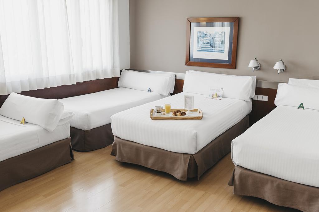 Atiram Tres Torres Hotel — Барселона, Іспанія мініатюра 38
