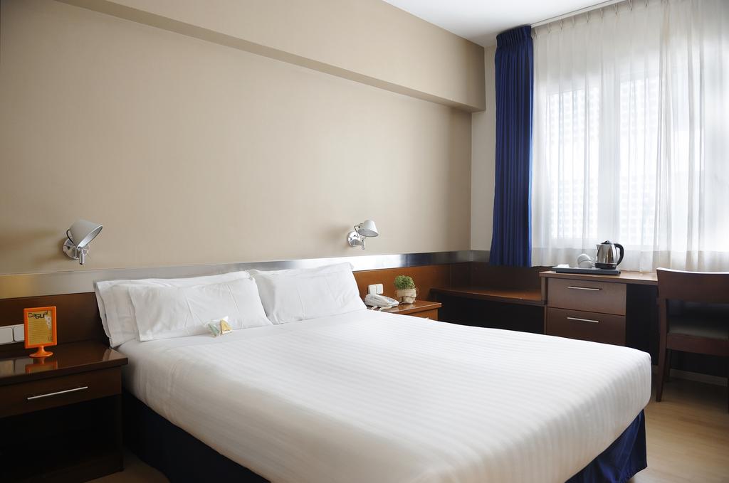 Atiram Tres Torres Hotel — Барселона, Іспанія мініатюра 44
