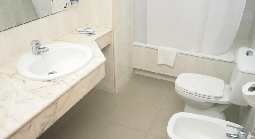 Kaktus Playa Hotel — Коста Барселона, Іспанія мініатюра 22
