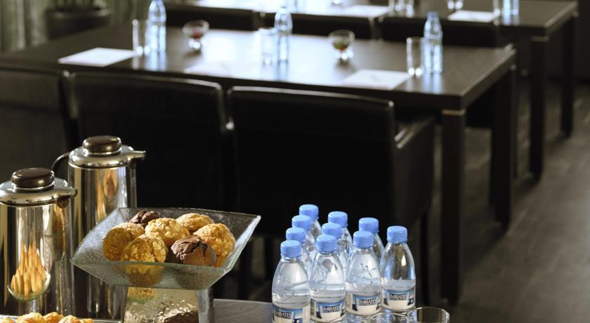Ramada Downtown Burj Dubai — Дубаї, Об'єднані Арабські Емірати мініатюра 111