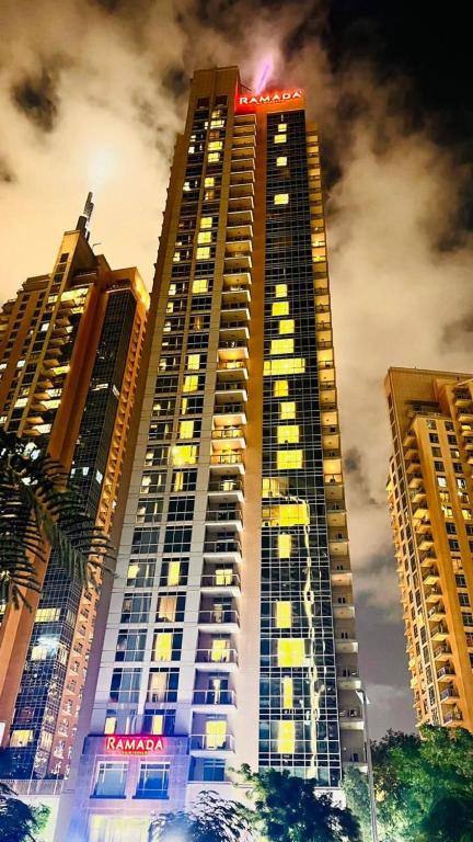 Ramada Downtown Burj Dubai — Дубаї, Об'єднані Арабські Емірати мініатюра 139