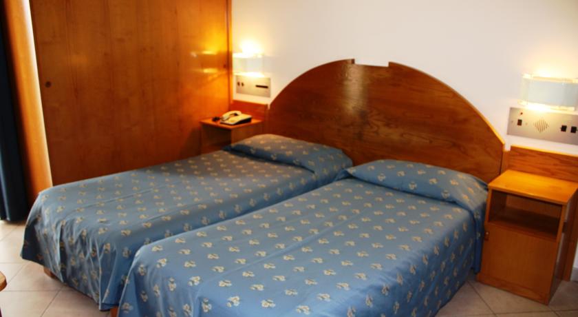 Bajamar Hotel Formia — Рівʼєра ді Улісс, Італія мініатюра 25
