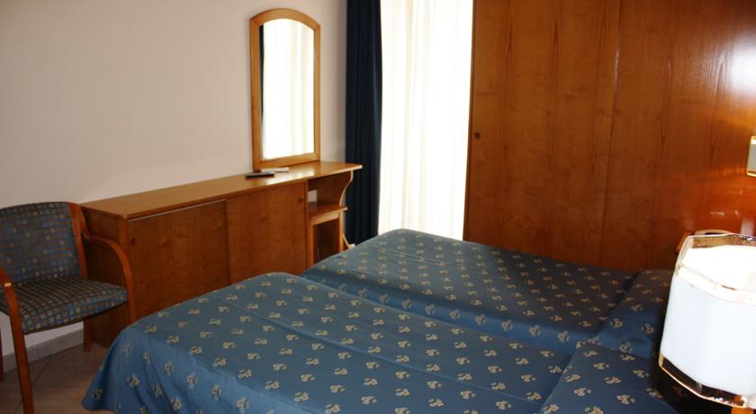 Bajamar Hotel Formia — Рівʼєра ді Улісс, Італія мініатюра 30