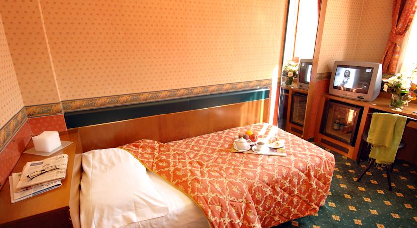 Des Etrangers Hotel — Мілан, Італія мініатюра 136
