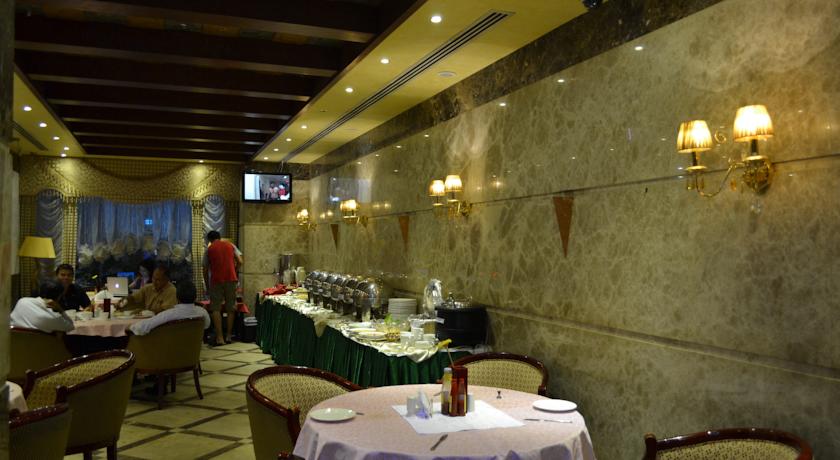 Crystal Plaza Hotel Sharjah — Шарджа, Об'єднані Арабські Емірати мініатюра 12