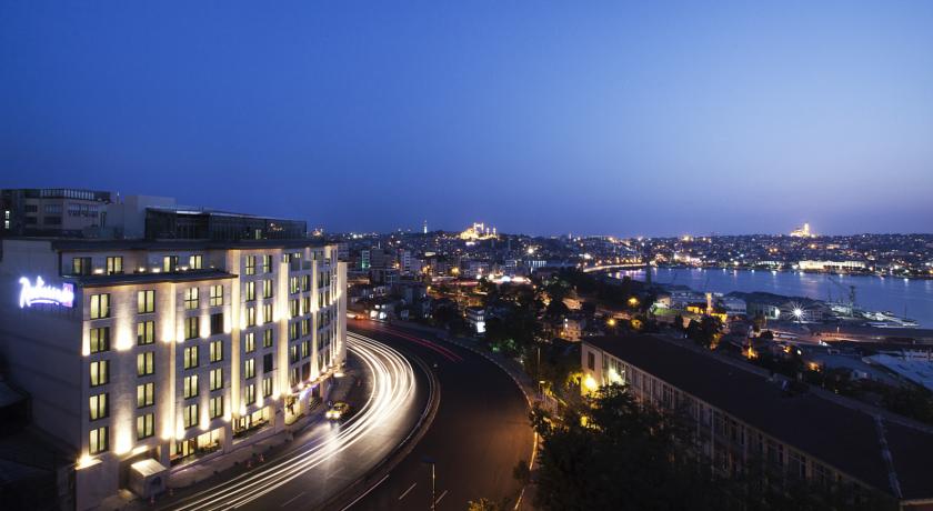 Radisson Blu Hotel Istanbul Pera — Стамбул, Туреччина — фото 1
