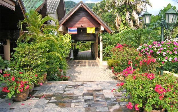 Golden Sand Inn Phuket — о. Пхукет, Таїланд — фото 1