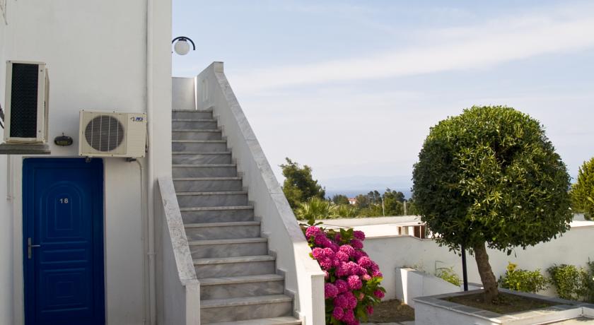 Theo Bungalows — Халкідікі, Греція мініатюра 16