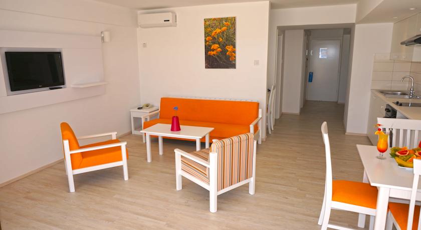 Liquid Hotel Apartments — Айя Напа, Кіпр мініатюра 7