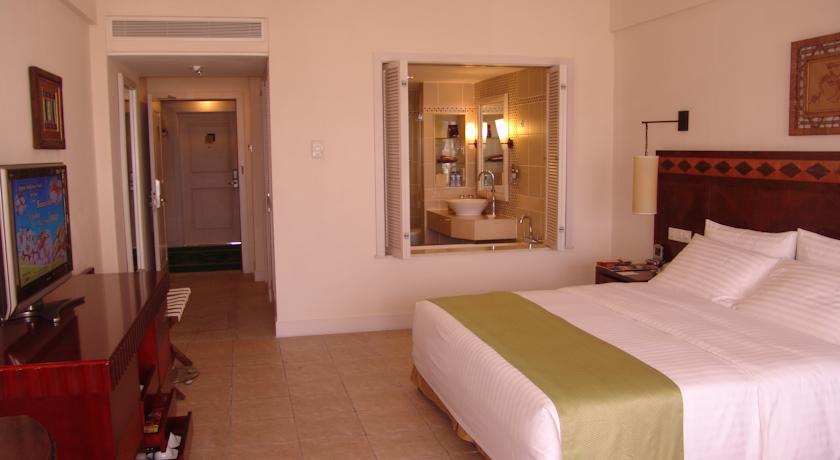 Holiday Inn Resort Sanya Bay — о. Хайнань, Китай мініатюра 9