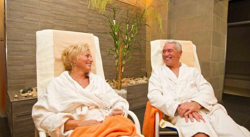Olympia Spa Hotel — Маріанські Лазнe, Чехія мініатюра 45