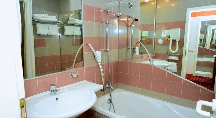 Orea Spa Hotel Cristal — Маріанські Лазнe, Чехія мініатюра 32