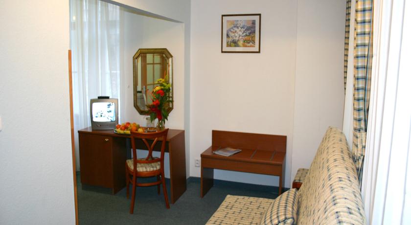 EA Hotel Mozart — Карлові Вари, Чехія мініатюра 40