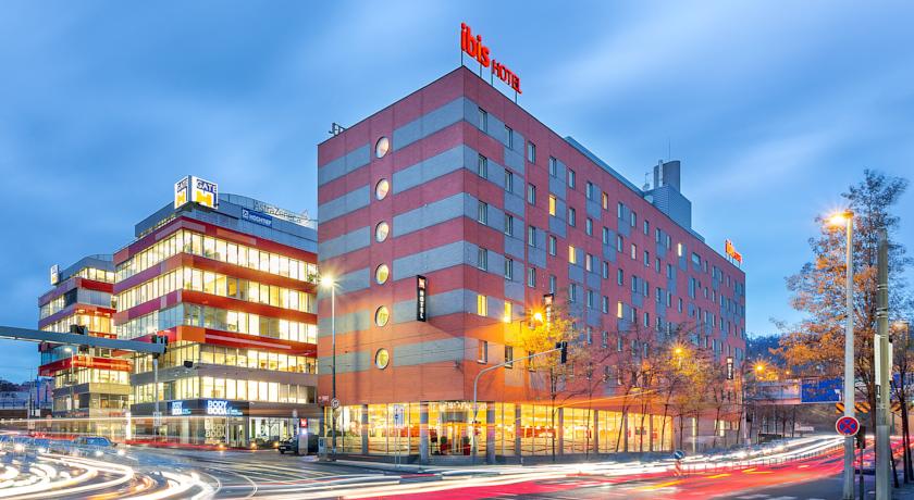 Ibis Praha Mala Strana — Прага, Чехія мініатюра 47