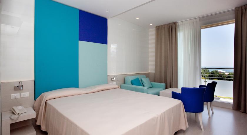 Colombo Hotel — о. Вентотене, Італія мініатюра 38