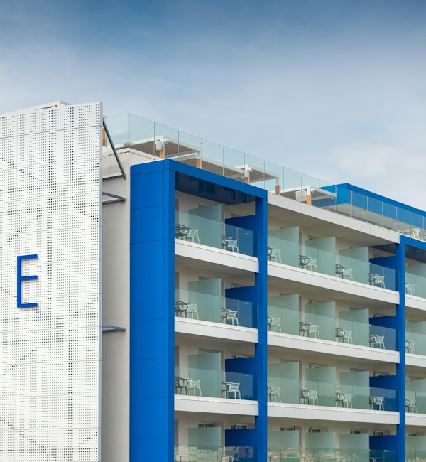 L'Azure — Ллорет-де-Мар, Іспанія мініатюра 127