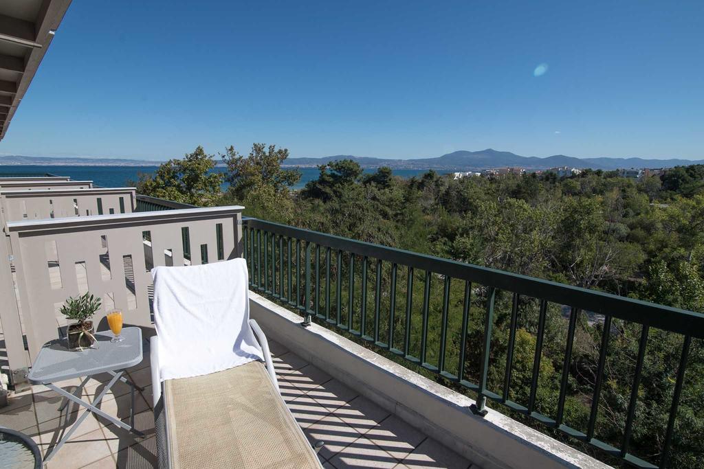 Sun Beach Agia Triada — Агия-Тріада, Греція мініатюра 13