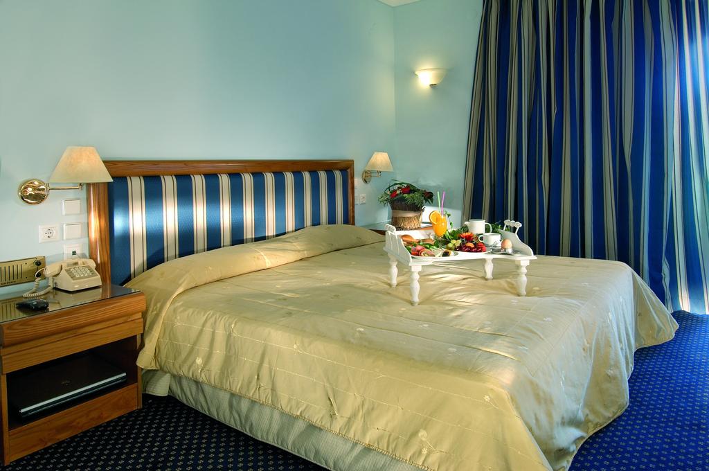 Sun Beach Agia Triada — Агия-Тріада, Греція мініатюра 34