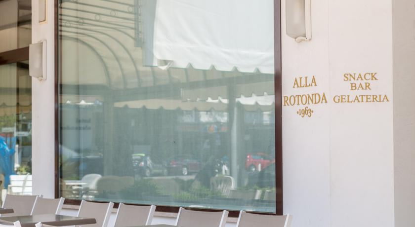 Alla Rotonda — о. Вентотене, Італія мініатюра 7