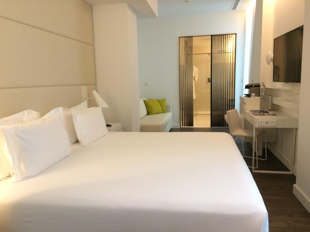 H10 Urquinaona Plaza — Барселона, Іспанія мініатюра 36