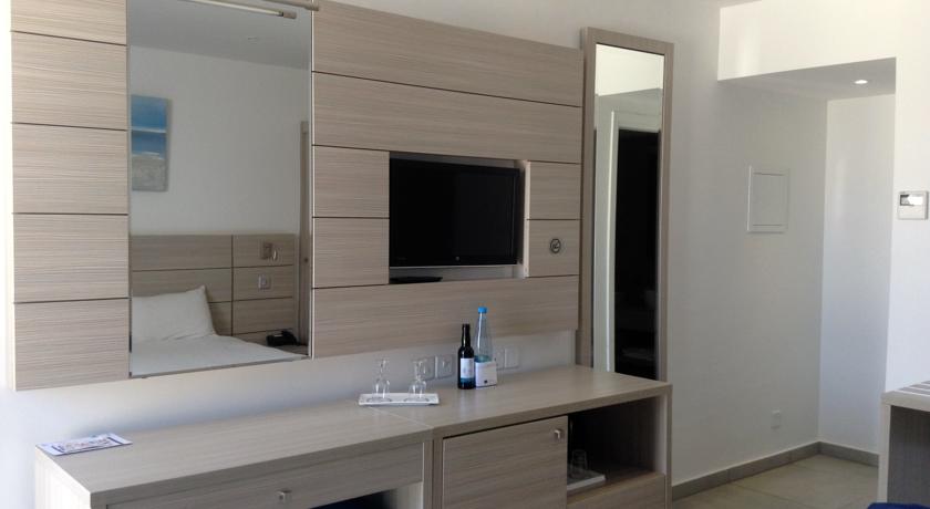 Limanaki Beach Hotel — Айя Напа, Кіпр мініатюра 9