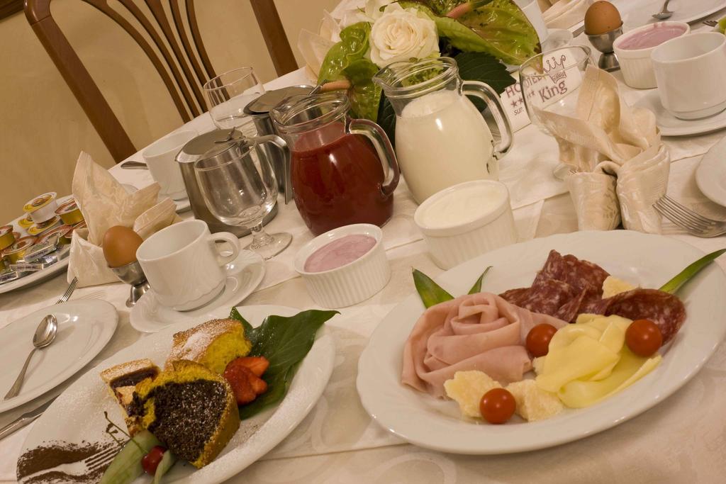 King Hotel — Емілія Романья, Італія мініатюра 17