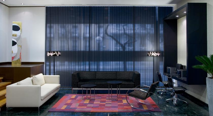 H10 Puerta de Alcala — Мадрид, Іспанія мініатюра 103
