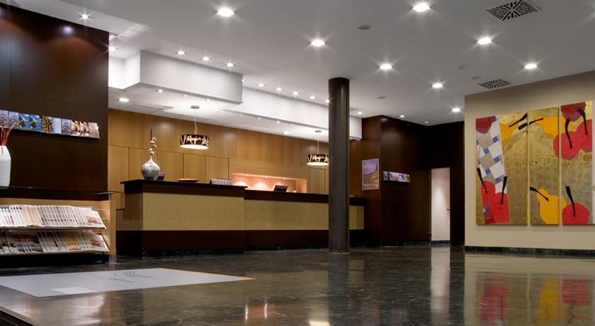 H10 Puerta de Alcala — Мадрид, Іспанія мініатюра 106