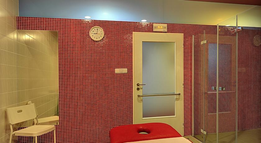 Behounek Hotel — Яхимов, Чехія мініатюра 31
