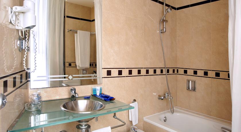 Evenia Rocafort Hotel — Барселона, Іспанія мініатюра 9