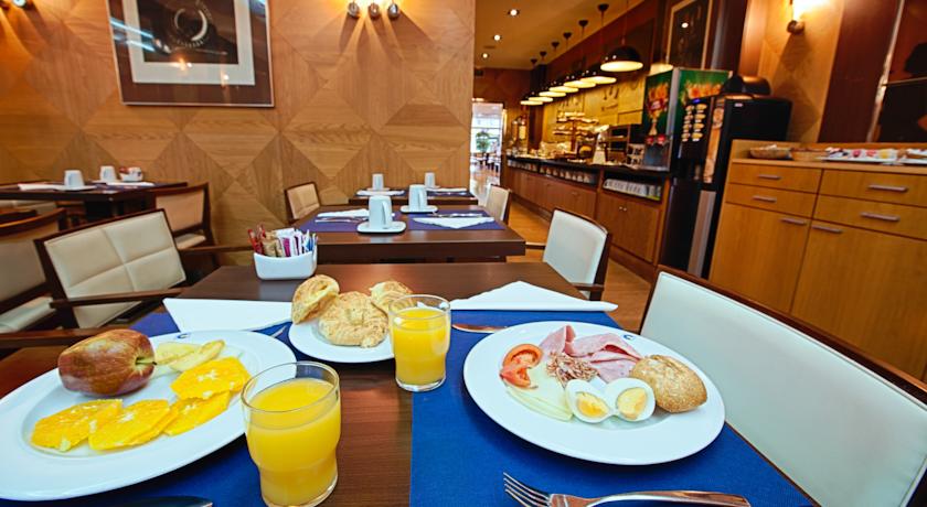 Evenia Rocafort Hotel — Барселона, Іспанія мініатюра 19