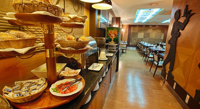 Evenia Rocafort Hotel — Барселона, Іспанія мініатюра 20