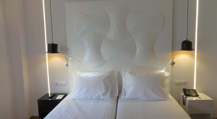 Evenia Rocafort Hotel — Барселона, Іспанія мініатюра 27