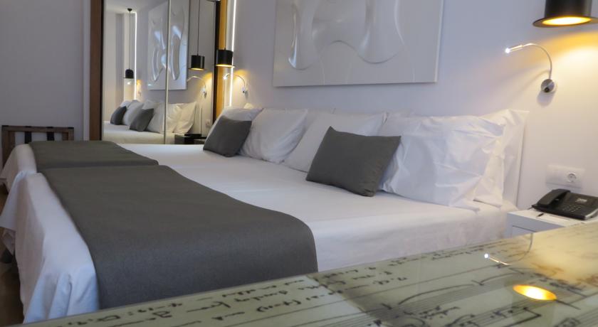 Evenia Rocafort Hotel — Барселона, Іспанія мініатюра 30