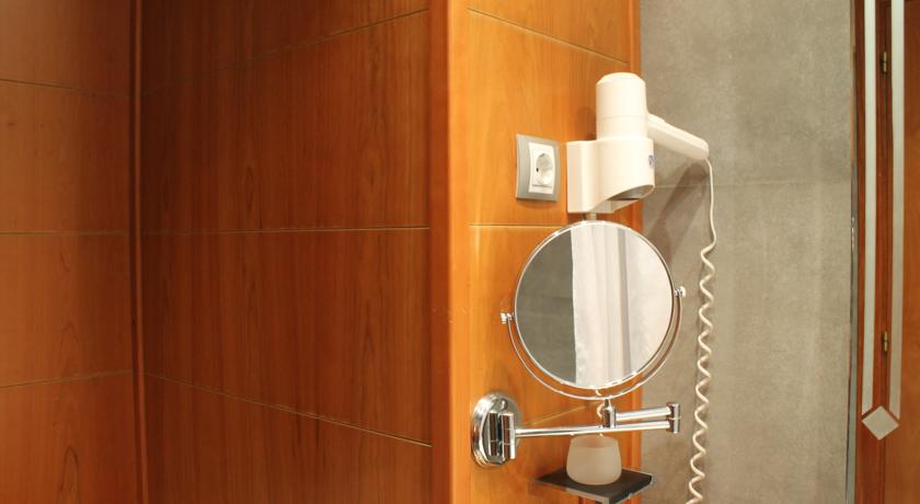 Evenia Rossello Hotel — Барселона, Іспанія мініатюра 36