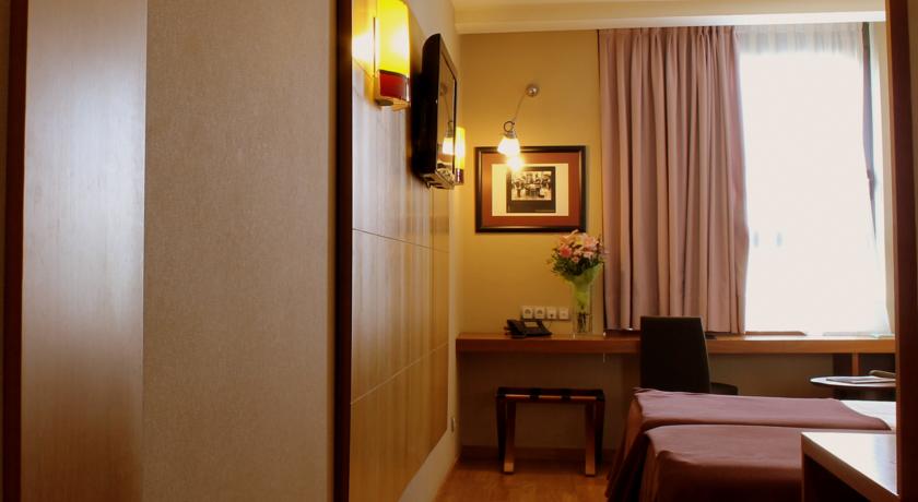 Evenia Rossello Hotel — Барселона, Іспанія мініатюра 38