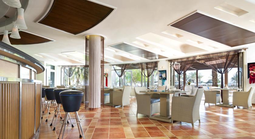 Le Meridien Al Aqah Beach Resort — Фуджейра, Об'єднані Арабські Емірати мініатюра 17