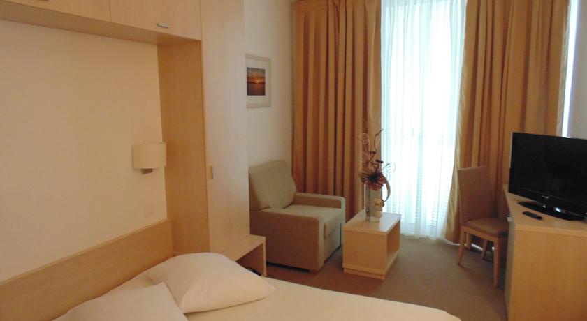 Adria Hotel — Біоград-на-Мору, Хорватія мініатюра 16