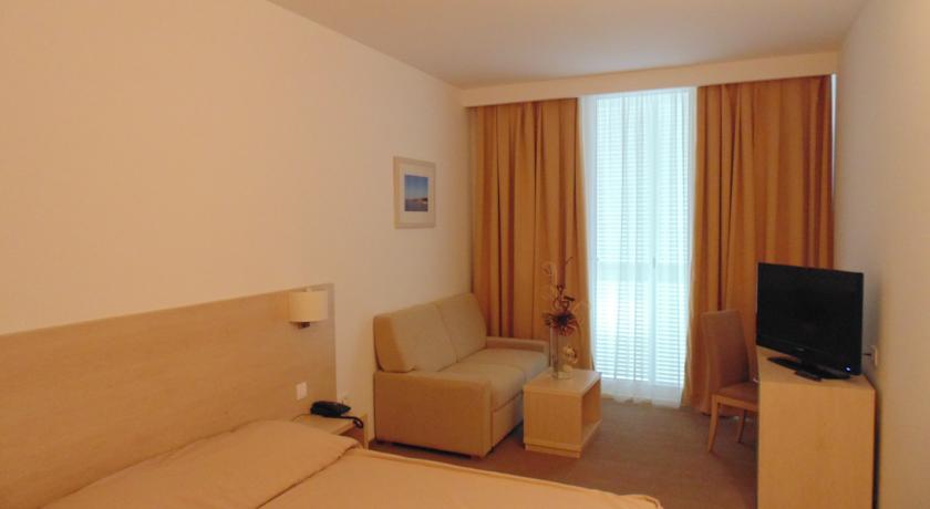 Adria Hotel — Біоград-на-Мору, Хорватія мініатюра 19