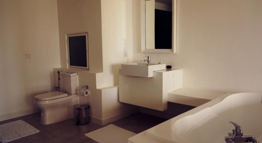 J Hotel — Негомбо, Шрі Ланка мініатюра 73