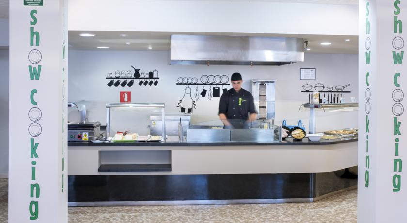 Oasis Park Splash Hotel — Коста Барселона, Іспанія мініатюра 14
