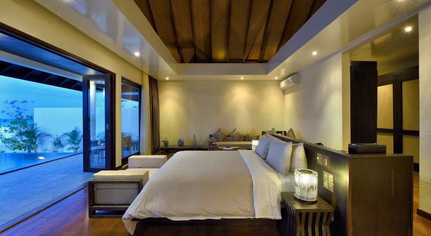 Atmosphere Kanifushi Maldives Hotel — Лавіяні Атол, Мальдіви мініатюра 15