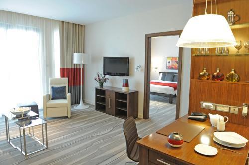 Staybridge Suites Abu Dhabi Yas Island, Абу Дабі, Об'єднані Арабські Емірати мініатюра 36