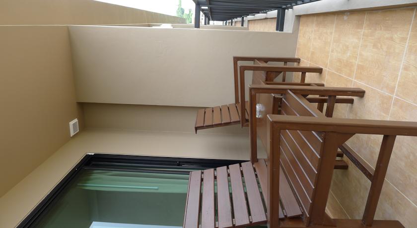 T5 Suites Pattaya Prathumnak — Паттайя, Таїланд мініатюра 12