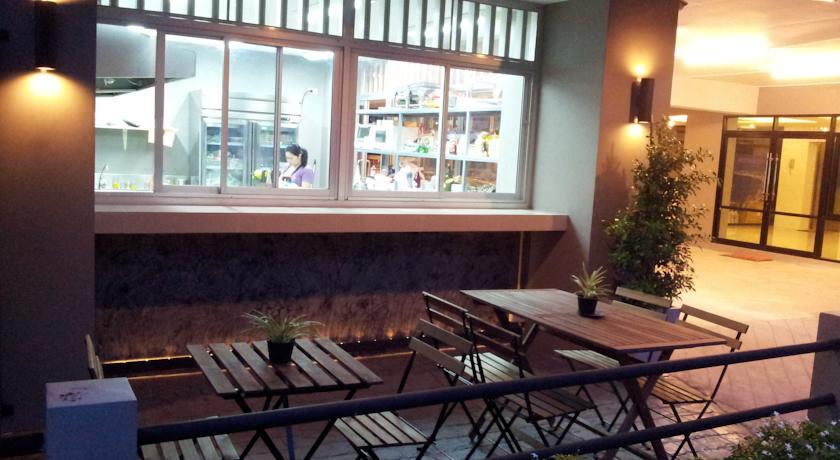 T5 Suites Pattaya Prathumnak — Паттайя, Таїланд мініатюра 14