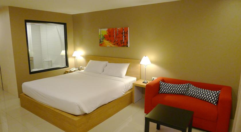 T5 Suites Pattaya Prathumnak — Паттайя, Таїланд мініатюра 20