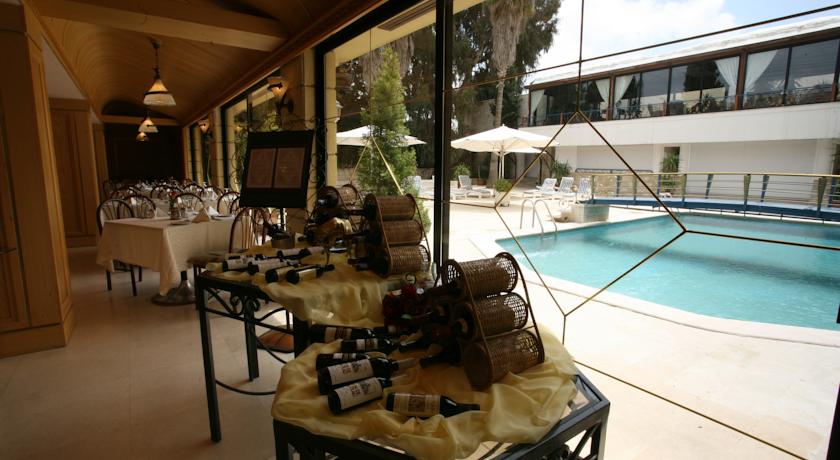 Amman International Hotel — Амман, Йорданія мініатюра 15