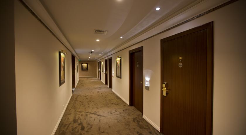 Amman International Hotel — Амман, Йорданія мініатюра 39