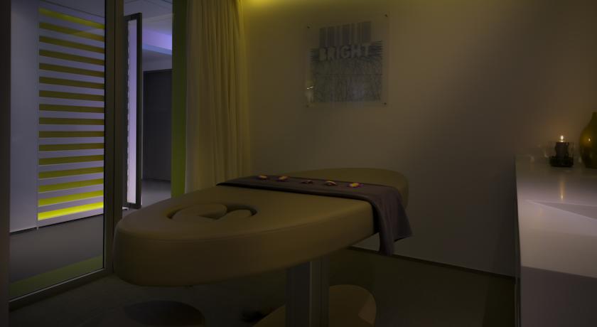 72 Hotel — Шарджа, Об'єднані Арабські Емірати мініатюра 25