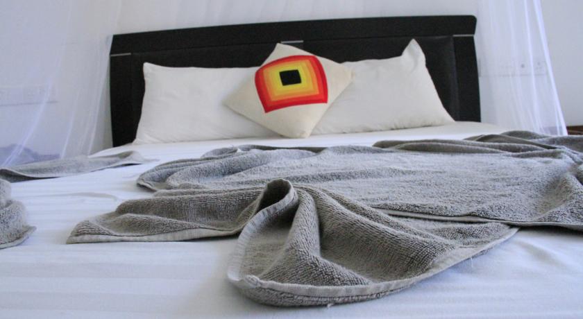 Neptune Bay Hotel — Унаватуна, Шрі Ланка мініатюра 40